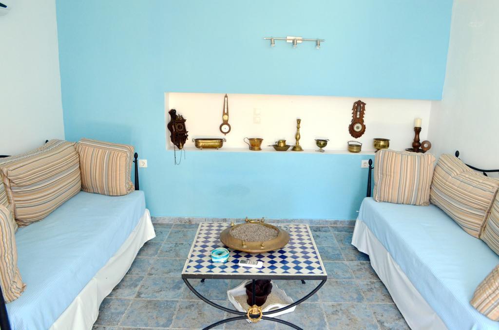 Villa Romanza Beach Villa Chalki Town 客房 照片