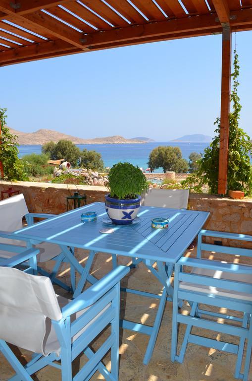 Villa Romanza Beach Villa Chalki Town 客房 照片