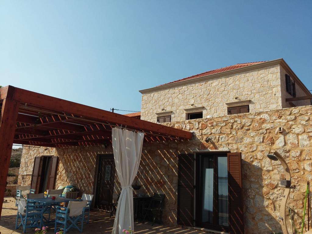 Villa Romanza Beach Villa Chalki Town 外观 照片